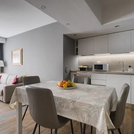 No 32 - Modern Luxury
