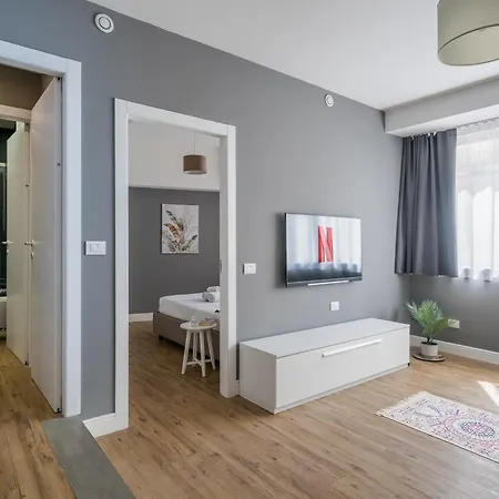 No 32 - Modern Luxury Apartament *