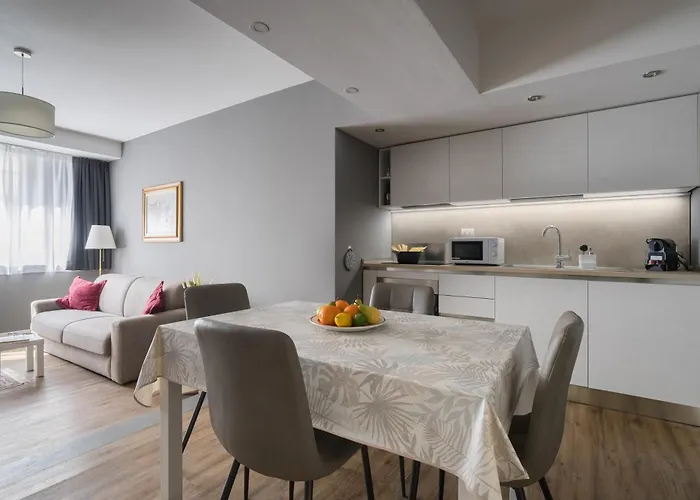 No 32 - Modern Luxury
